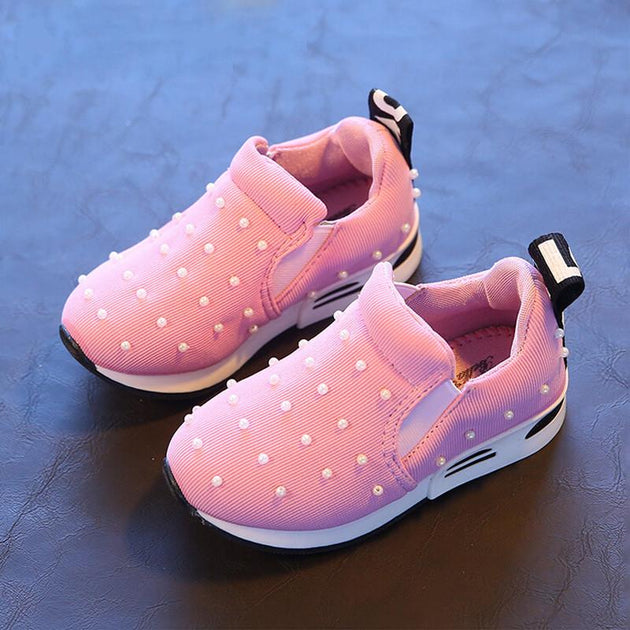 Girl's Breathable Pearl Sneakers - TrendSettingFashions 