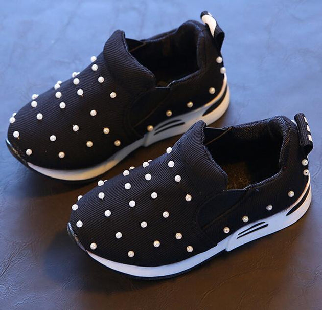 Girl's Breathable Pearl Sneakers - TrendSettingFashions 