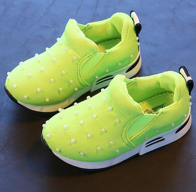 Girl's Breathable Pearl Sneakers - TrendSettingFashions 