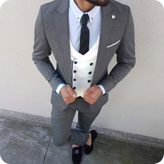Men's Double Breasted  3 Piece Suit Up To Size 6XL - TrendSettingFashions 
