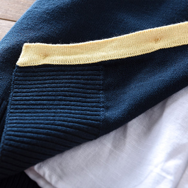 Men's Classic V-neck Sweater - TrendSettingFashions 