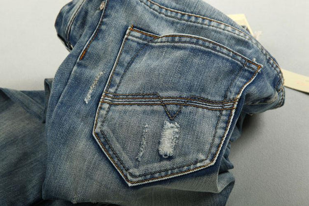 Men's Light Washed Ripped Grey Jeans - TrendSettingFashions 
